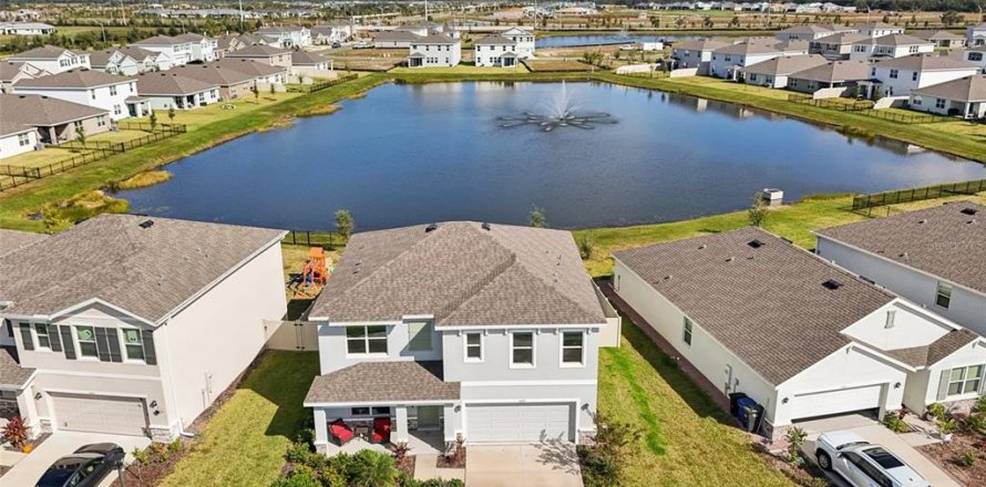 Villa ou maison à Bradenton, Floride 5 chambres, 248.42 m2 № 2430336