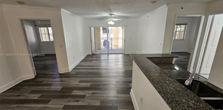 Condo à Miramar, Floride, 2 chambres № 1871354