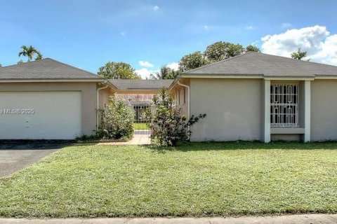 Дом в Хайалиа, Флорида 2 спальни, 96.99м2 № 1999042