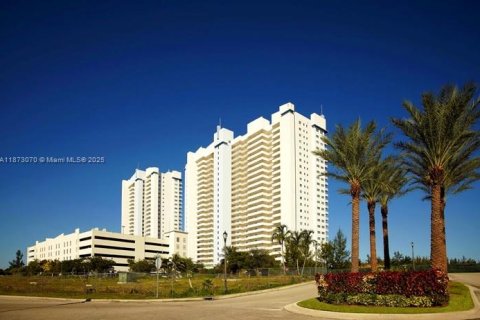 Appartement à louer à North Miami, Floride: 2 chambres, 161.93 m2 № 1924595 - photo 27