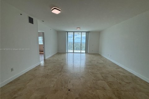 Appartement à louer à North Miami, Floride: 2 chambres, 161.93 m2 № 1924595 - photo 19