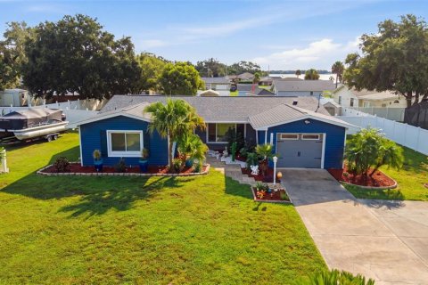 Villa ou maison à vendre à Fruitland Park, Floride: 3 chambres, 138.42 m2 № 2352255 - photo 24