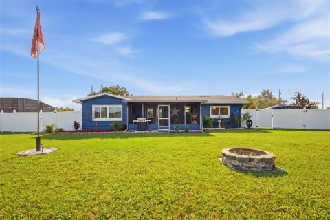 Villa ou maison à vendre à Fruitland Park, Floride: 3 chambres, 138.42 m2 № 2352255 - photo 22