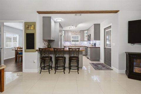 Villa ou maison à vendre à Fruitland Park, Floride: 3 chambres, 138.42 m2 № 2352255 - photo 6