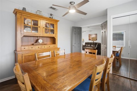 Villa ou maison à vendre à Fruitland Park, Floride: 3 chambres, 138.42 m2 № 2352255 - photo 10