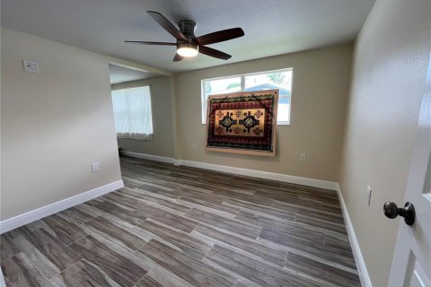 House in Hudson, Florida 3 bedrooms, 134.15 sq.m. № 1886226 - photo 13