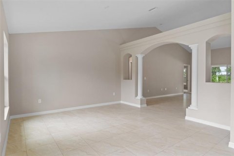 Villa ou maison à vendre à Weeki Wachee, Floride: 4 chambres, 196.95 m2 № 1816194 - photo 4