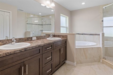 Villa ou maison à vendre à Weeki Wachee, Floride: 4 chambres, 196.95 m2 № 1816194 - photo 28