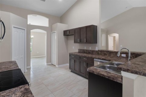 Villa ou maison à vendre à Weeki Wachee, Floride: 4 chambres, 196.95 m2 № 1816194 - photo 17
