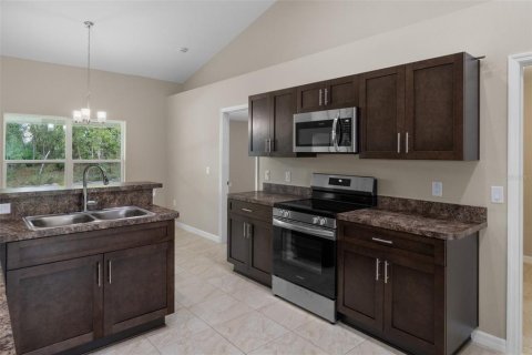 Villa ou maison à vendre à Weeki Wachee, Floride: 4 chambres, 196.95 m2 № 1816194 - photo 19