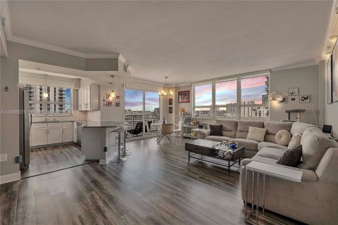 Condo à Miami, Floride, 2 chambres  № 2402117