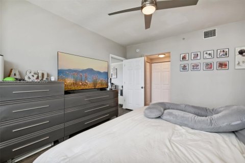 Copropriété à louer à Miami, Floride: 2 chambres, 107.77 m2 № 2402117 - photo 24