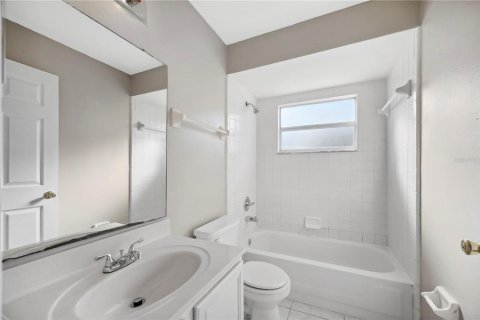 Villa ou maison à vendre à Kissimmee, Floride: 4 chambres, 177.54 m2 № 1570142 - photo 25