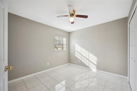 Villa ou maison à vendre à Kissimmee, Floride: 4 chambres, 177.54 m2 № 1570142 - photo 12