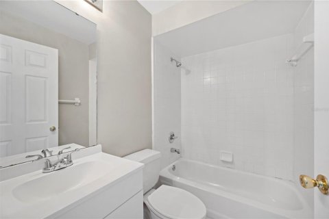 Villa ou maison à vendre à Kissimmee, Floride: 4 chambres, 177.54 m2 № 1570142 - photo 18