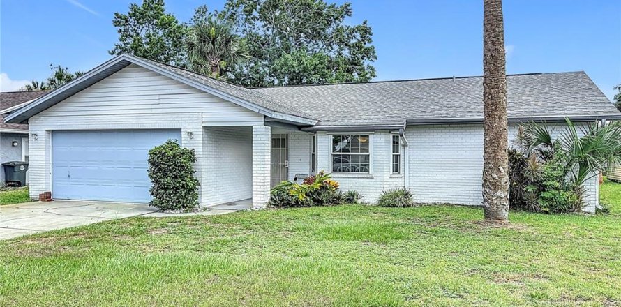 Casa en Daytona Beach, Florida 3 dormitorios, 125.98 m2 № 1908833