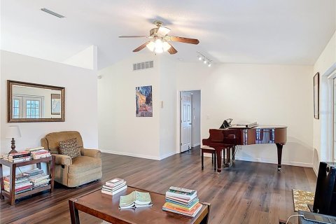 Casa en venta en Daytona Beach, Florida, 3 dormitorios, 125.98 m2 № 1908833 - foto 9
