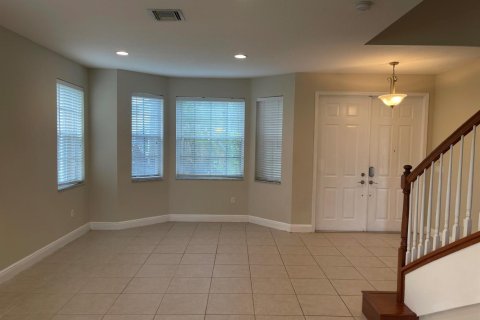 House in Wellington, Florida 5 bedrooms, 289.67 sq.m. № 2185066 - photo 9