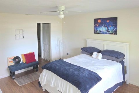 Copropriété à vendre à Bradenton, Floride: 2 chambres, 102.19 m2 № 2205437 - photo 22