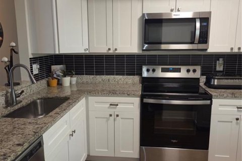 Copropriété à vendre à Bradenton, Floride: 2 chambres, 102.19 m2 № 2205437 - photo 11