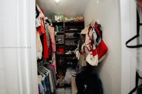 Copropriété à vendre à Hialeah, Floride: 2 chambres, 84.54 m2 № 2018299 - photo 12