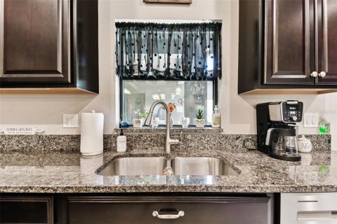 Adosado en venta en Wesley Chapel, Florida, 2 dormitorios, 135.92 m2 № 1904652 - foto 22