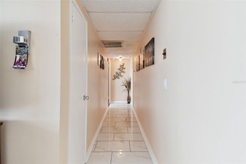 Купить кондоминиум в Клируотер, Флорида 3 комнаты, 93.37м2, № 1625589 - фото 16