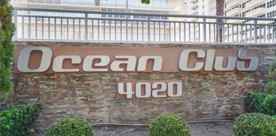 Condominio en Fort Lauderdale, Florida, 2 dormitorios № 1221657