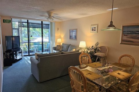 Condominio en alquiler en Bradenton, Florida, 2 dormitorios, 106 m2 № 231528 - foto 8