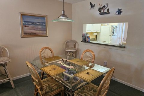 Condominio en alquiler en Bradenton, Florida, 2 dormitorios, 106 m2 № 231528 - foto 9