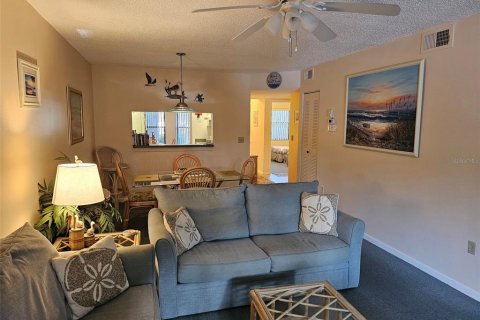 Condominio en alquiler en Bradenton, Florida, 2 dormitorios, 106 m2 № 231528 - foto 11
