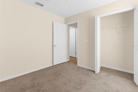 House in Zephyrhills, Florida 3 bedrooms, 127.09 sq.m. № 1913158 - photo 22