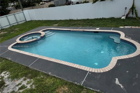 Villa ou maison à vendre à Hollywood, Floride: 3 chambres, 105.17 m2 № 1960294 - photo 25