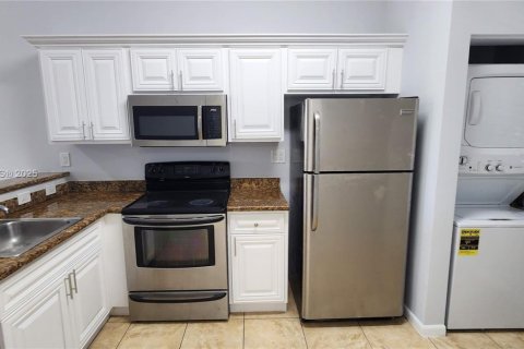 Купить кондоминиум в Санрайз, Флорида 2 спальни, 91.6м2, № 1973384 - фото 6