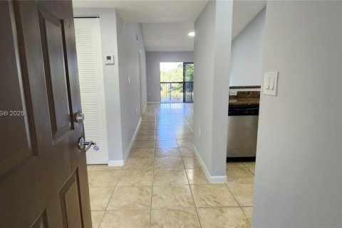Купить кондоминиум в Санрайз, Флорида 2 спальни, 91.6м2, № 1973384 - фото 3