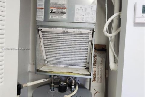 Купить кондоминиум в Санрайз, Флорида 2 спальни, 91.6м2, № 1973384 - фото 11