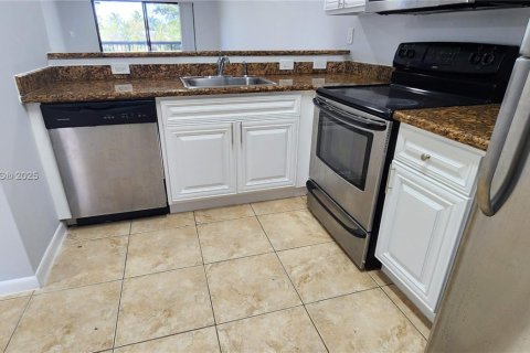 Купить кондоминиум в Санрайз, Флорида 2 спальни, 91.6м2, № 1973384 - фото 26