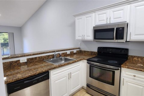 Купить кондоминиум в Санрайз, Флорида 2 спальни, 91.6м2, № 1973384 - фото 7