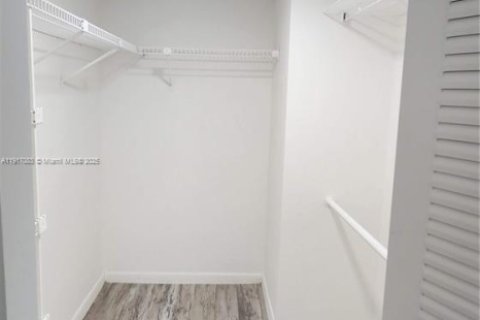 Купить кондоминиум в Санрайз, Флорида 2 спальни, 91.6м2, № 1973384 - фото 19