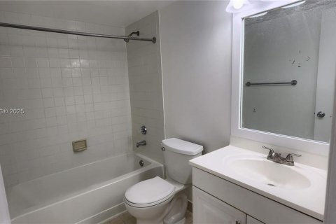 Купить кондоминиум в Санрайз, Флорида 2 спальни, 91.6м2, № 1973384 - фото 10