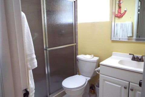 Condo in Pompano Beach, Florida, 1 bedroom № 2191169 - photo 13