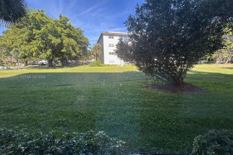 Купить кондоминиум в Коконат Крик, Флорида 2 спальни, 145.67м2, № 1994696 - фото 10