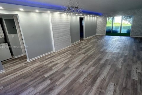 Купить кондоминиум в Коконат Крик, Флорида 2 спальни, 145.67м2, № 1994696 - фото 8