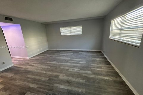 Купить кондоминиум в Коконат Крик, Флорида 2 спальни, 145.67м2, № 1994696 - фото 11