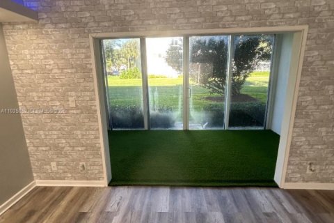 Купить кондоминиум в Коконат Крик, Флорида 2 спальни, 145.67м2, № 1994696 - фото 9