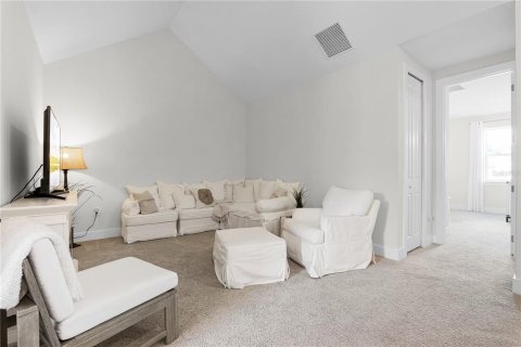 Townhouse in Oviedo, Florida 3 bedrooms, 174.38 sq.m. № 1841796 - photo 21