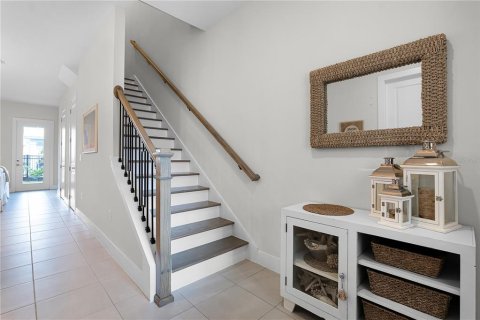 Townhouse in Oviedo, Florida 3 bedrooms, 174.38 sq.m. № 1841796 - photo 5
