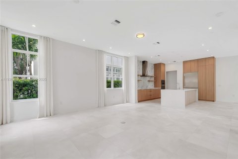 House in Coral Gables, Florida 3 bedrooms, 253.44 sq.m. № 1994409 - photo 4