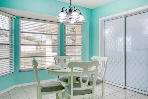 House in Rotonda, Florida 2 bedrooms, 163.42 sq.m. № 2157702 - photo 10