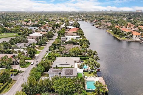 House in Hollywood, Florida 6 bedrooms, 504.55 sq.m. № 1756809 - photo 5
